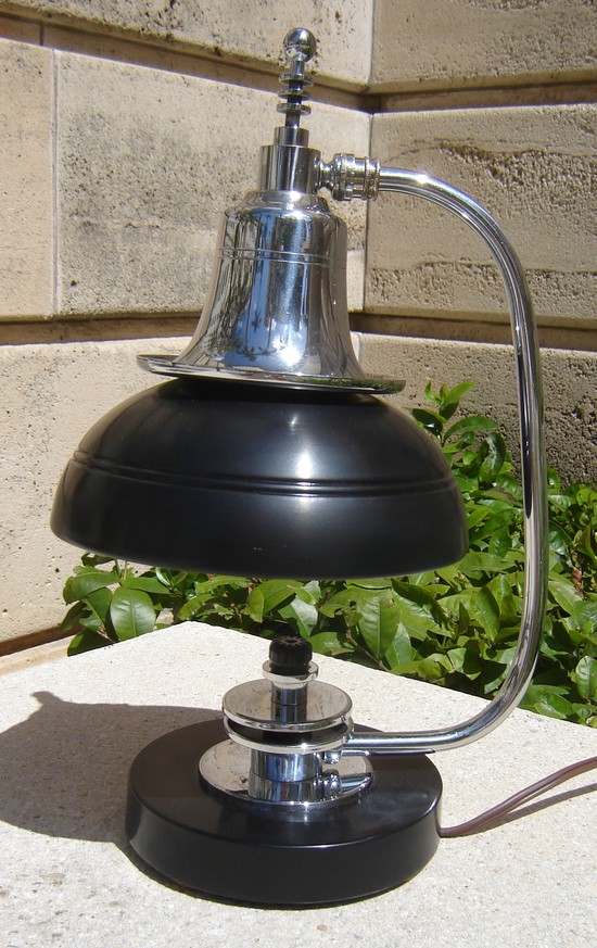 Markel Streamline American Art Deco Table / Desk Lamp