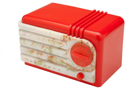 American Art Deco Detrola Super Pee Wee Radio